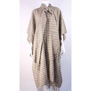 Vtg 70s Wool Houndstooth Cape Wrap Scarf blanket Fringe Button Front boho hippie